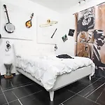 بيت ضيافة Vincent House 4*