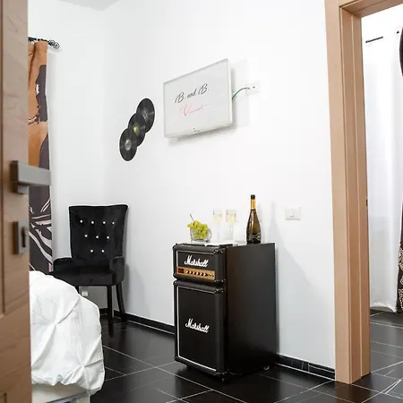 Vincent House Penzion 4*