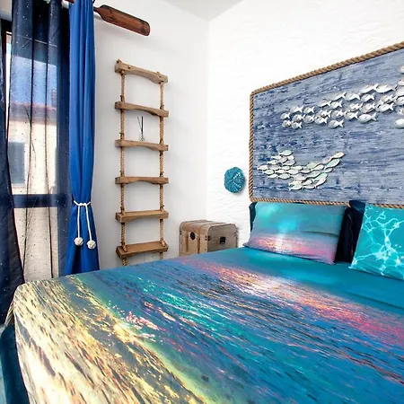 Vincent House Guest house *